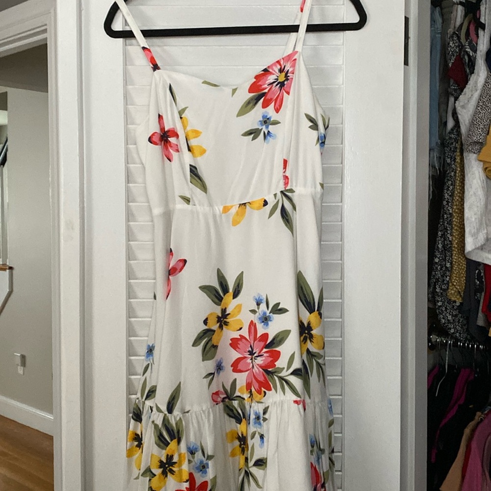 Old Navy worn once gorgeous cami dress